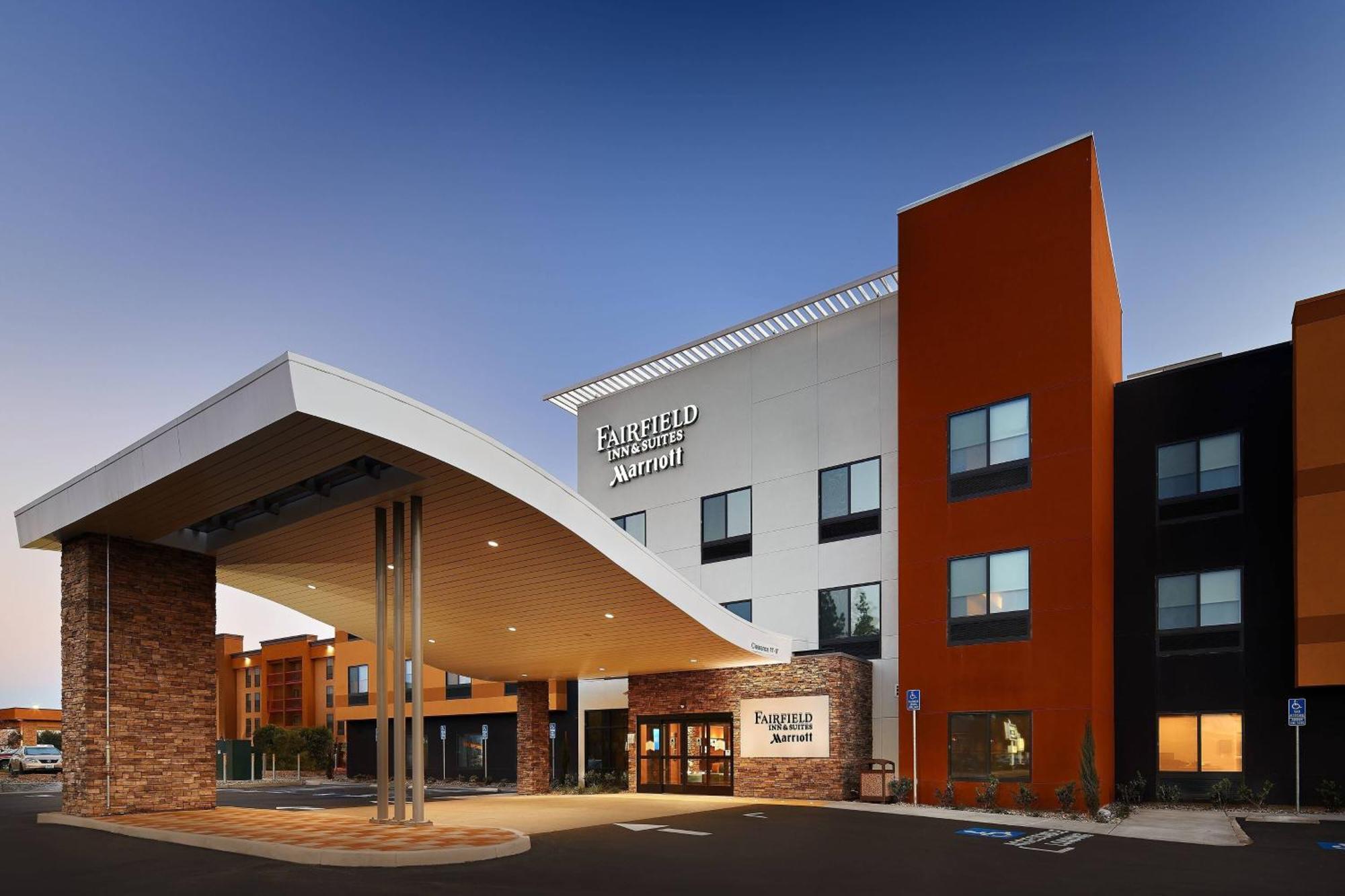 Fairfield Inn & Suites By Marriott Fresno Yosemite International Airport Εξωτερικό φωτογραφία