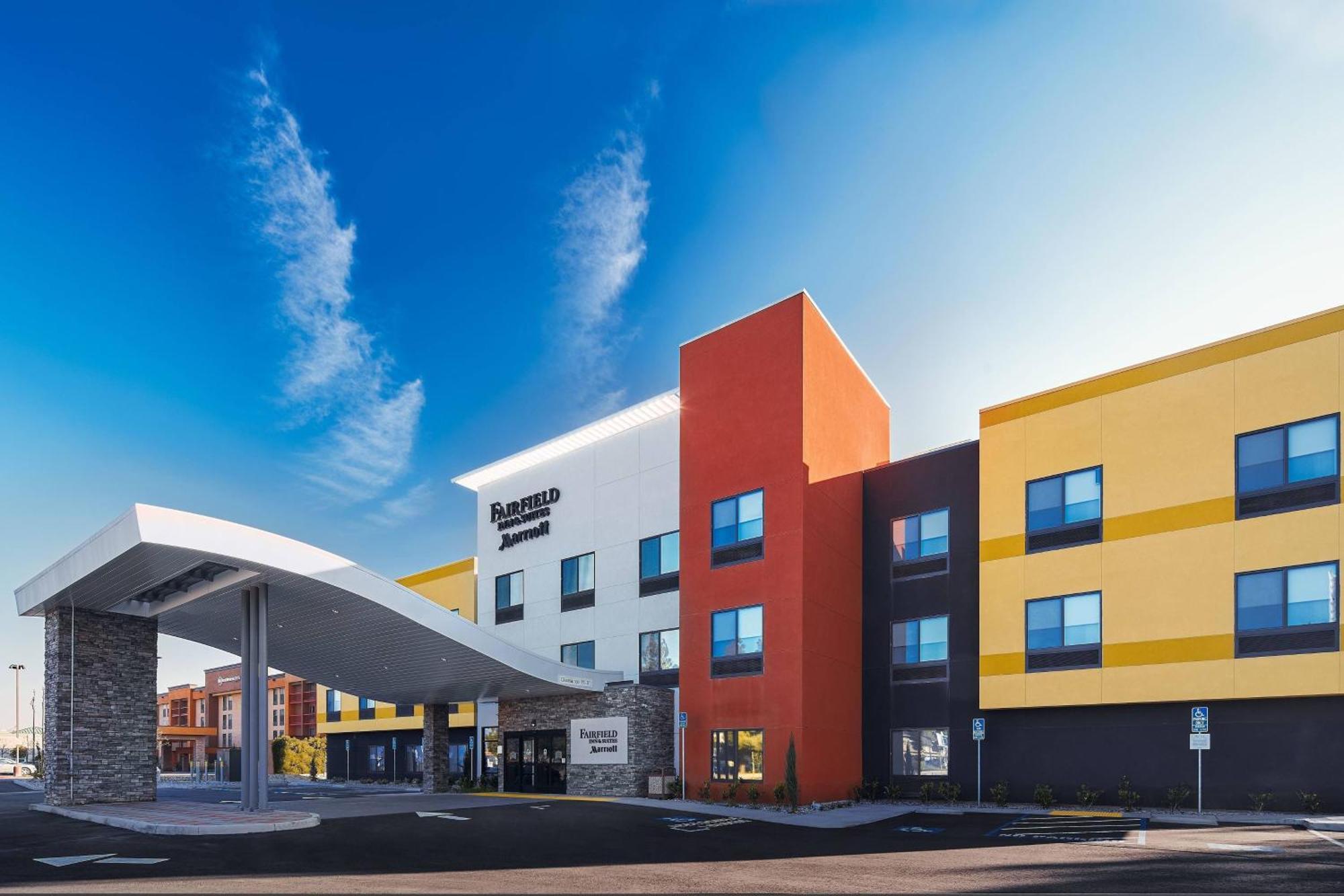 Fairfield Inn & Suites By Marriott Fresno Yosemite International Airport Εξωτερικό φωτογραφία